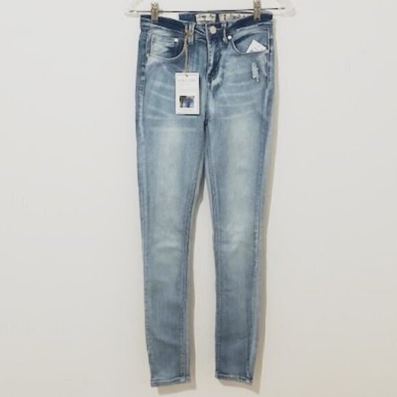 𝅺indigo Rein Junior's High Rise Skinny Jegging Medium Blue - Picture 1 of 7